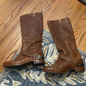 UGG knee-High Leather Riding Boots - Size 5.5